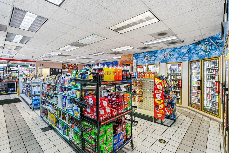 More Photos Of 295 S Broadway, Denver Service Station For Sale