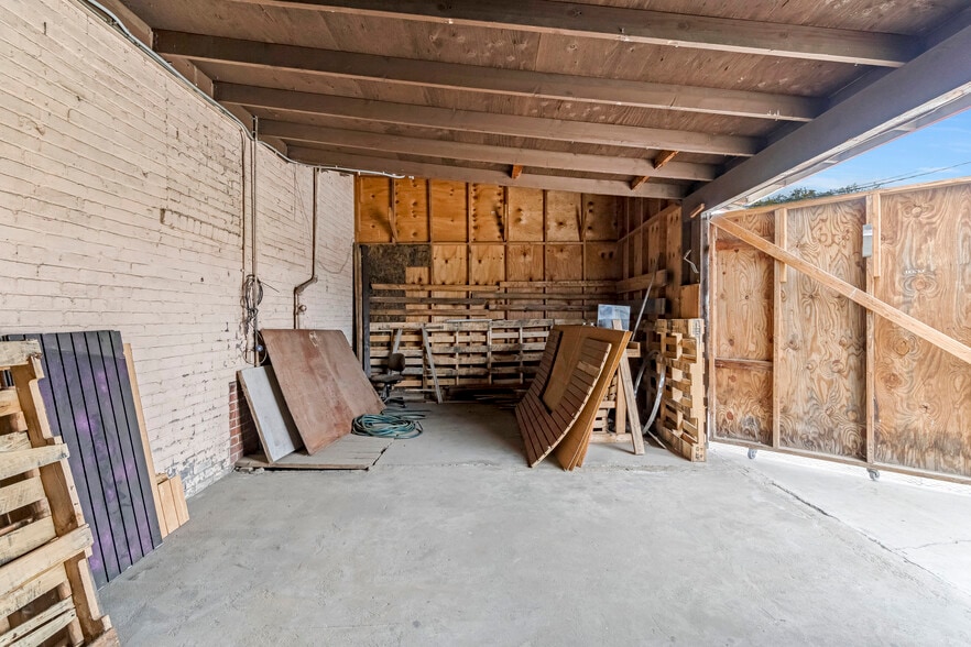 More Photos Of 3626 E Cesar Chavez Blvd, Fresno General Retail For Sale