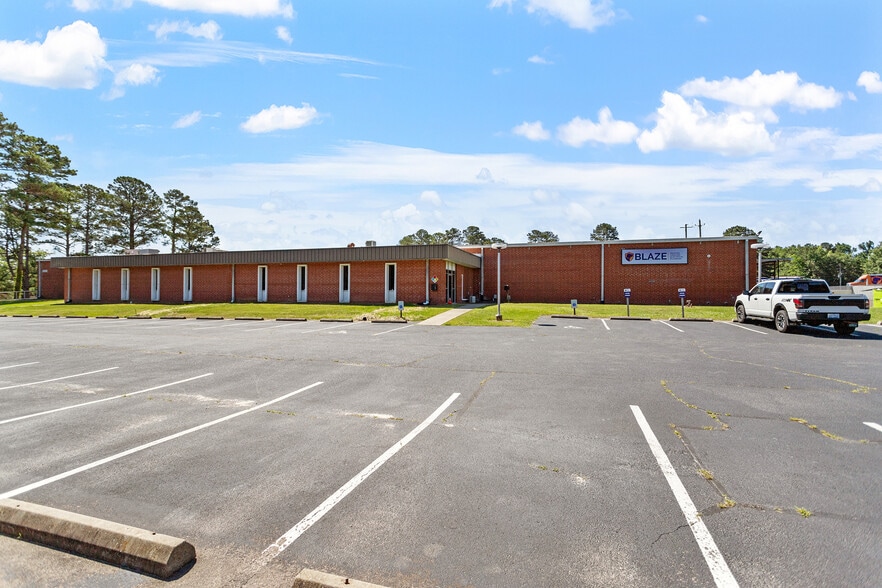 More Photos Of 500 E Gannon Ave, Zebulon Manufacturing For Lease