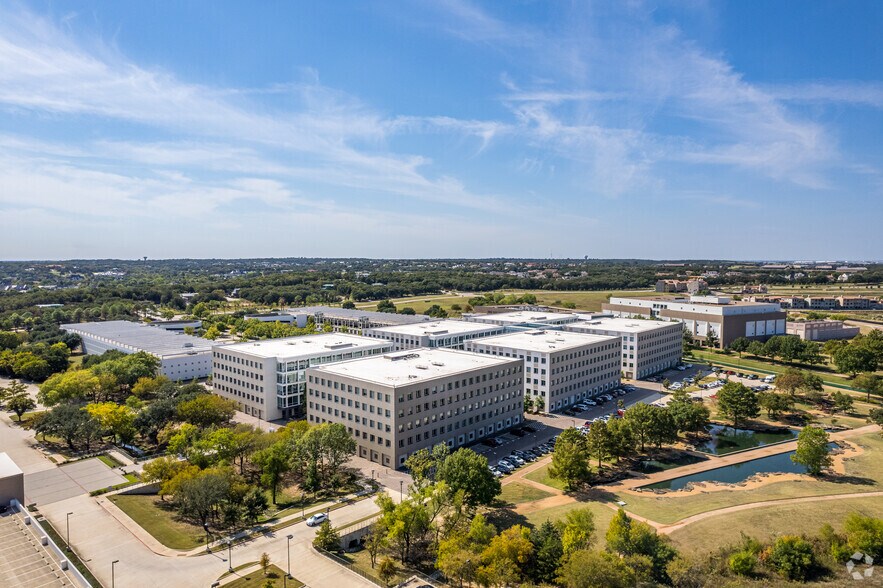 More Photos Of 1500 Solana Blvd, Westlake Unknown For Lease