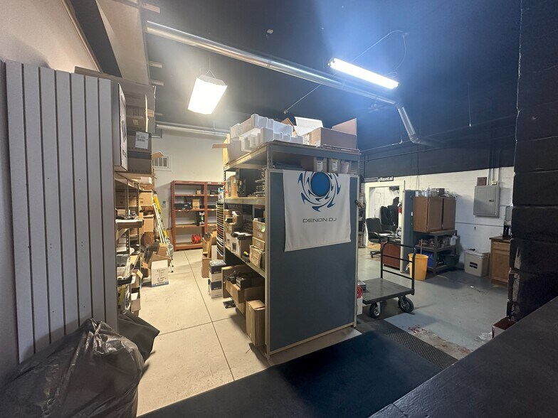 More Photos Of 2322-2324 O St, Lincoln Storefront For Sale