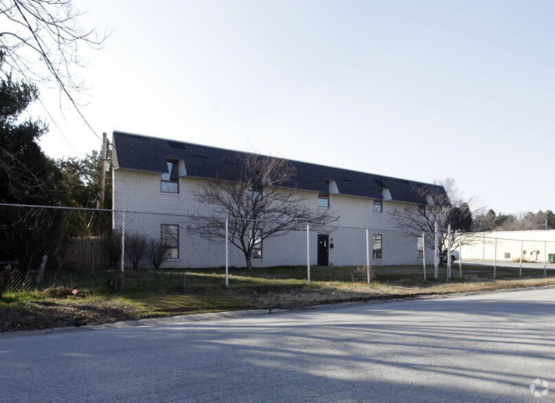 More Photos Of 407 Meco Dr, Wilmington Warehouse For Lease