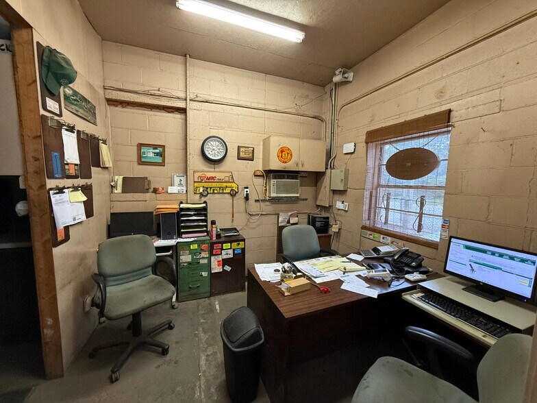 More Photos Of 862 Bartlett Rd, Memphis Auto Repair For Sale