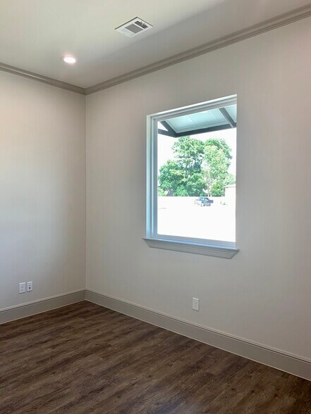 More Photos Of 18930 Kuykendahl Rd, Spring Medical For Lease