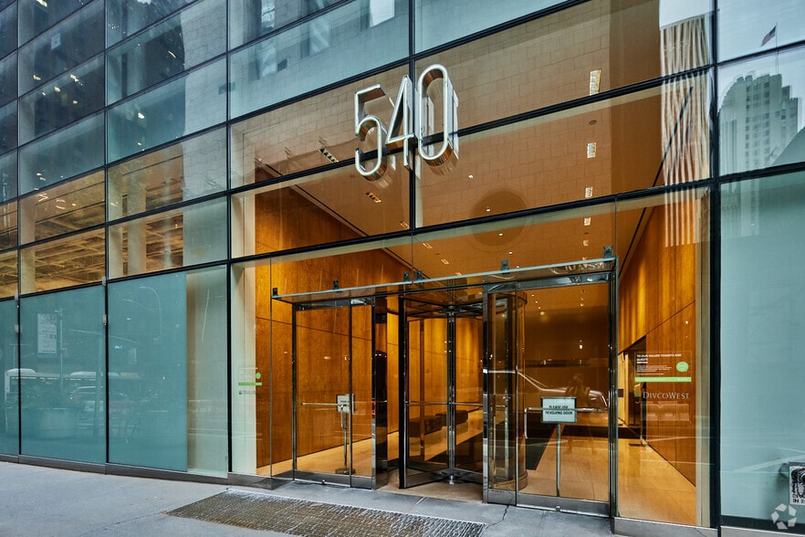 More Photos Of 540 Madison Ave, New York Coworking Space
