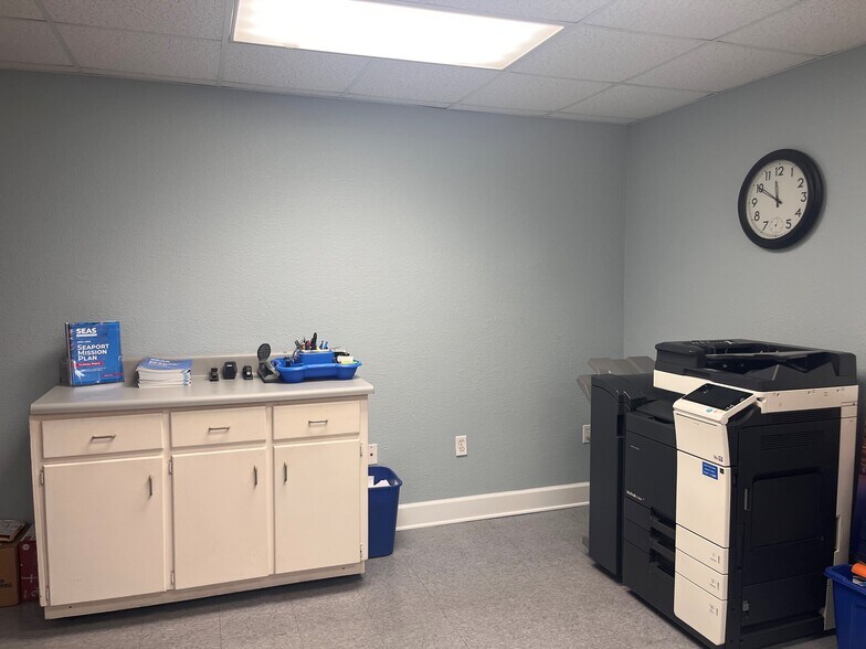 More Photos Of 502-506 Jefferson St, Tallahassee Office For Sale