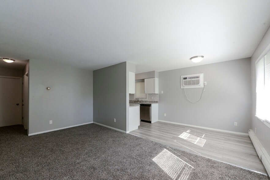 More Photos Of 3018 30th Ave S, Minneapolis Apartments For Sale