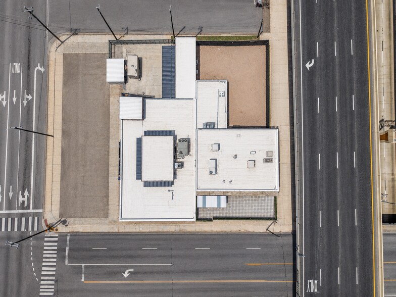 More Photos Of 209-211 San Pedro Ave, San Antonio Apartments For Sale