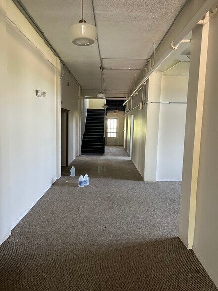 More Photos Of 205 S School Ave, Mahaska Apartments For Sale