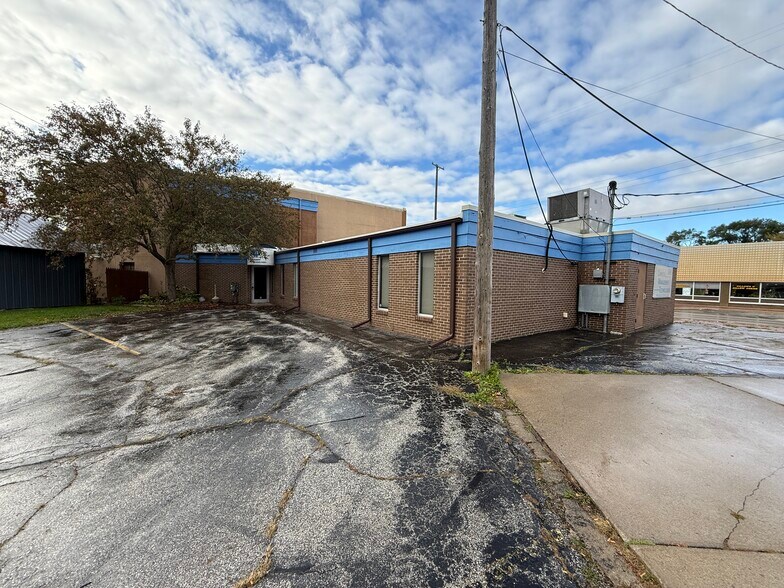 More Photos Of 731 Gratiot Ave, Saginaw Loft Creative Space For Lease
