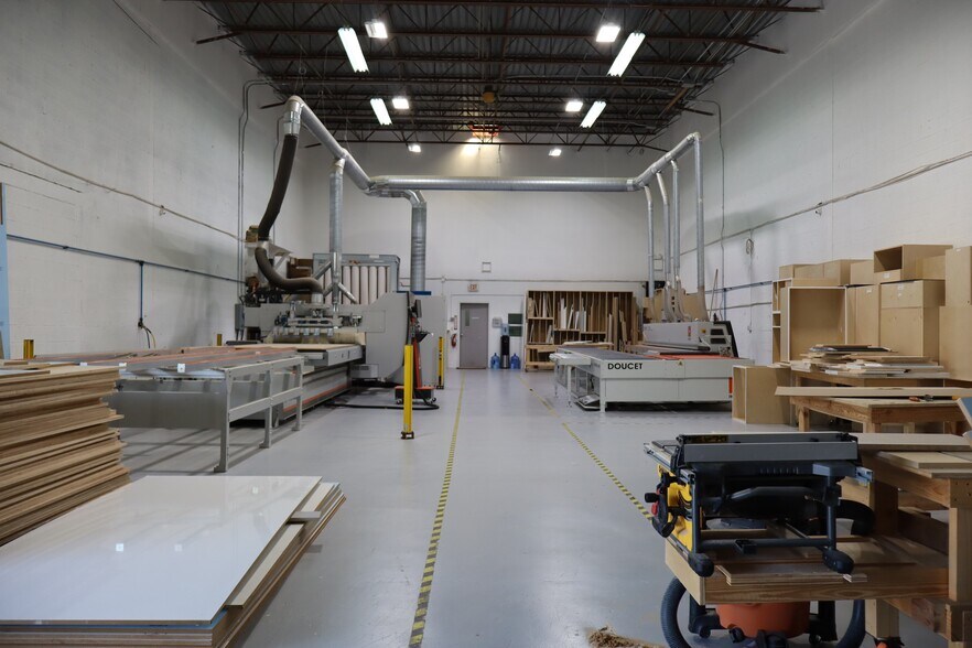More Photos Of 2400 W Copans Rd, Pompano Beach Showroom For Lease