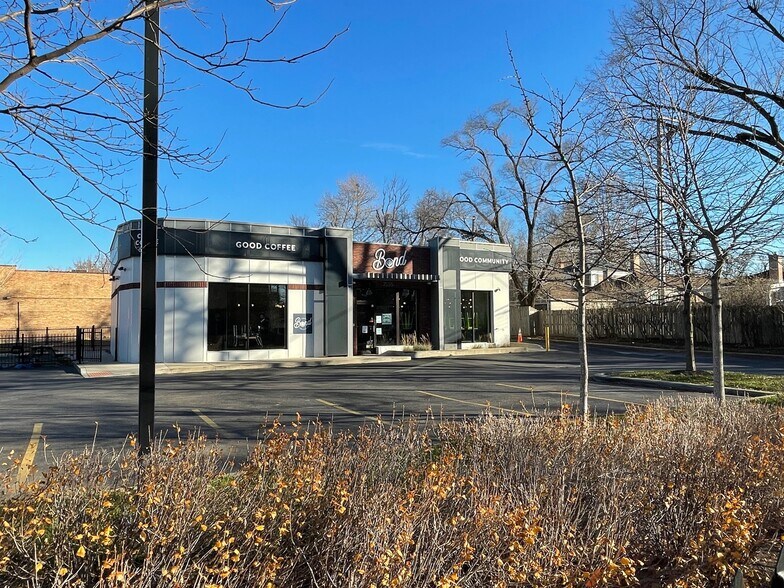 More Photos Of 7555 N California Ave, Chicago Fast Food For Sale