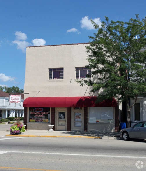 More Photos Of 138-140 N Barron St, Eaton General Retail For Sale