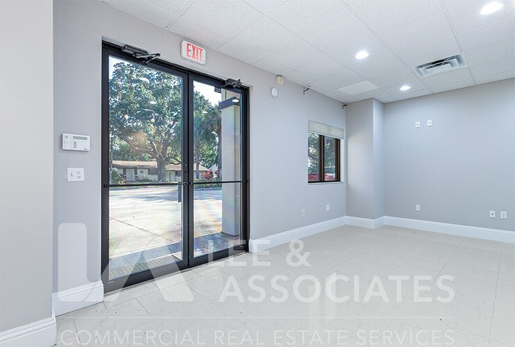 More Photos Of 88 E Broad St, Winter Garden Flex For Sale