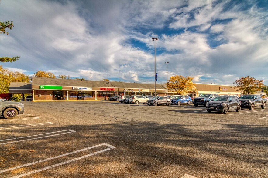 More Photos Of 660 Merrill Rd, Pittsfield General Retail For Lease