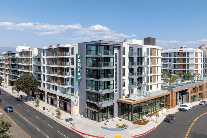 More Photos Of 200 N Vermont Ave, Los Angeles Apartments For Lease