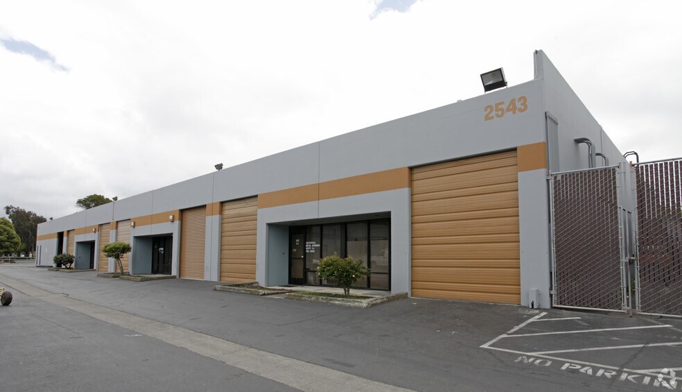 More Photos Of 2543 W Winton Ave, Hayward Warehouse For Sale
