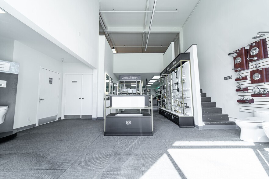 More Photos Of 1435 Huntington Ave, South San Francisco Showroom For Sale