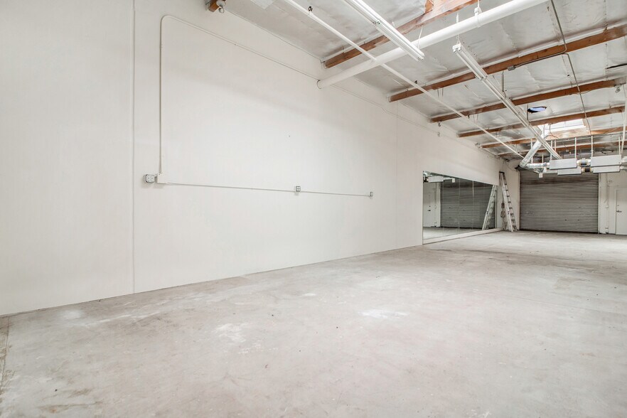 More Photos Of 2681 Dow Ave, Tustin Manufacturing For Lease