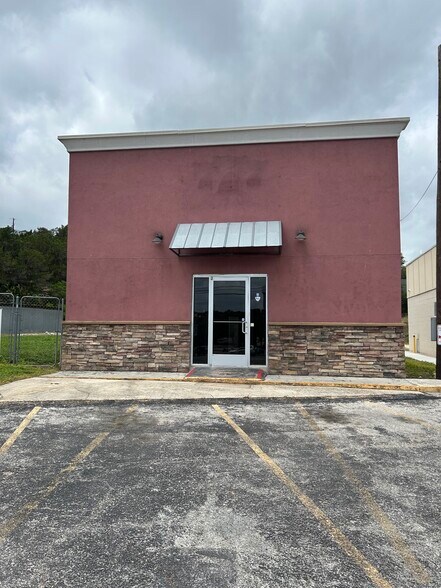 Primary Photo Of 8555 Fm-2673, Canyon Lake Freestanding For Lease