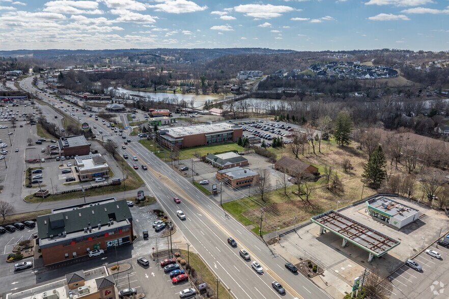 More Photos Of 3906-3908 Washington Rd, McMurray General Retail For Sale