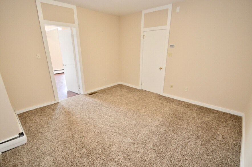 More Photos Of 126-128 E Broad St, Bethlehem Office Residential For Sale