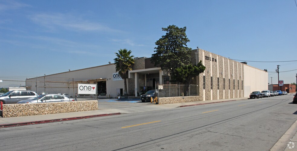 More Photos Of 2121 E 37th St, Vernon Warehouse For Sale