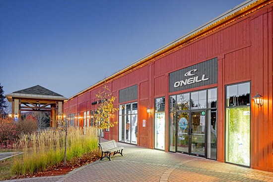 More Photos Of 2555 Rue De L'aulnaie Mont Tremblant Qc, Mont-tremblant General Retail For Lease