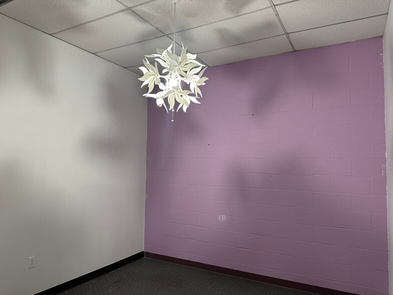 More Photos Of 5716-5760 Stage Rd, Bartlett Unknown For Lease