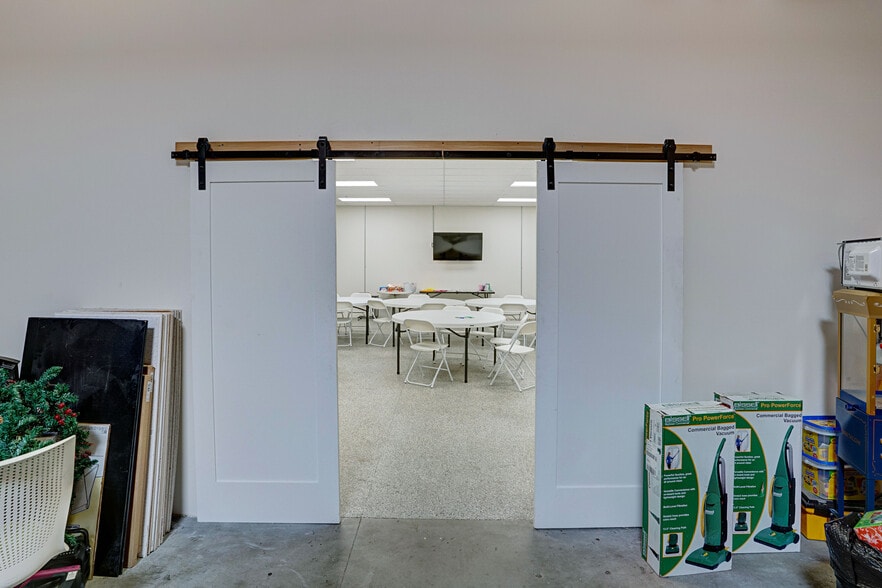 More Photos Of 41551 Date St, Murrieta Light Manufacturing For Sale