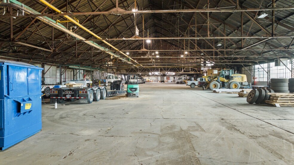 More Photos Of 16123 Armour St NE, Alliance Warehouse For Lease