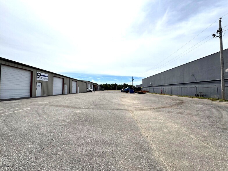 More Photos Of 7300 Craft Goodman Rd, Olive Branch Service For Lease