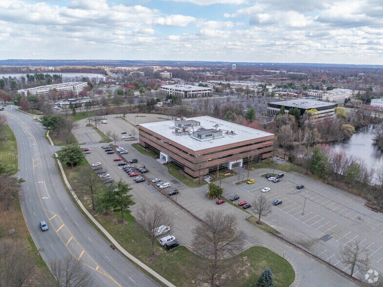 More Photos Of 35 Waterview Blvd, Parsippany Office For Lease
