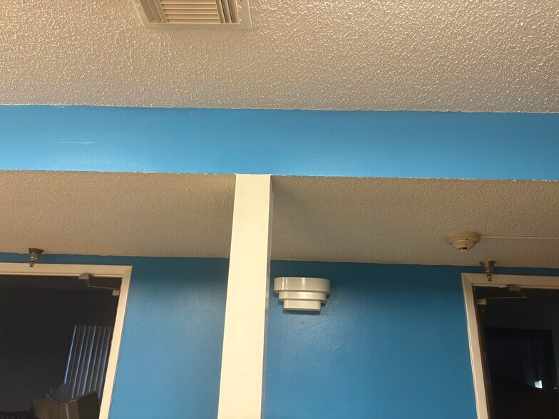 More Photos Of 547 High St, Daytona Beach Office For Sale