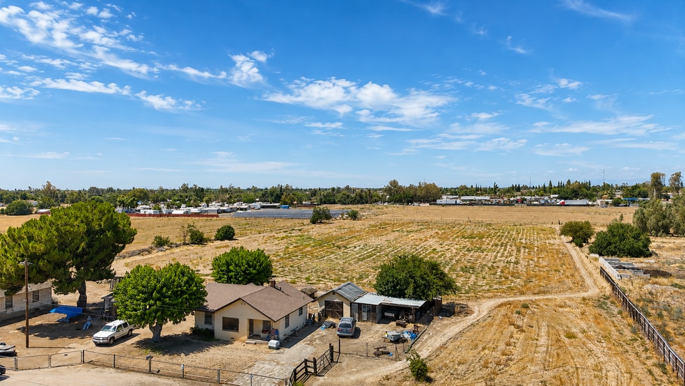 More Photos Of 1367 N Marks Ave, Fresno Land For Sale