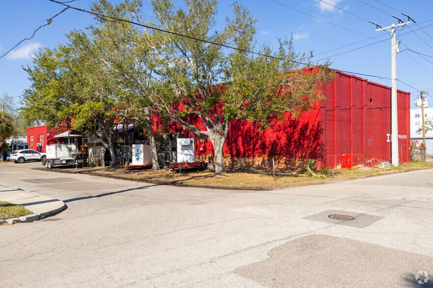 More Photos Of 808 8th Avenue Dr W, Bradenton Land For Sale