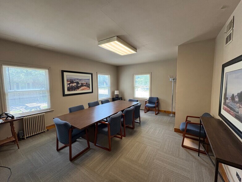 More Photos Of 411 W Division St, Manteno Flex For Sale