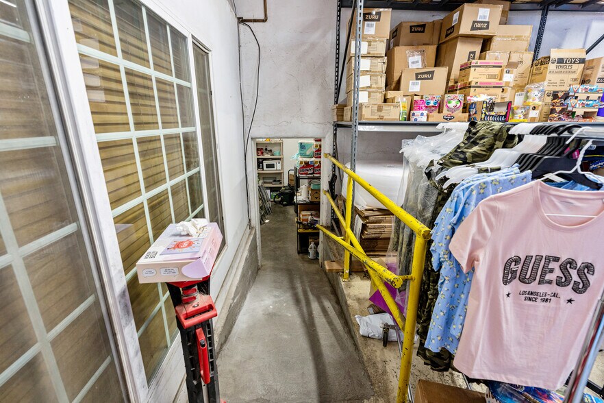 More Photos Of 2879 Main St, Riverside Warehouse For Sale