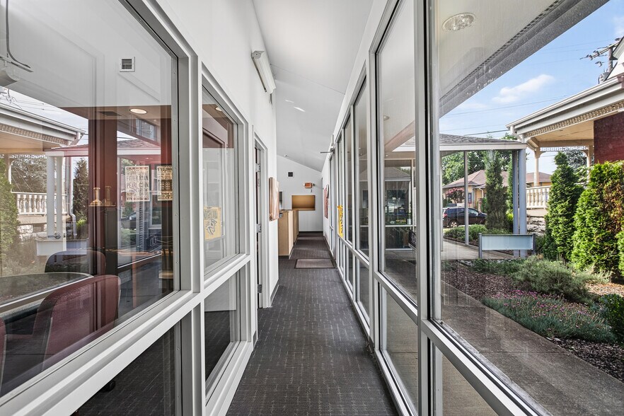 More Photos Of 58 Lindsley Ave, Nashville Office For Lease