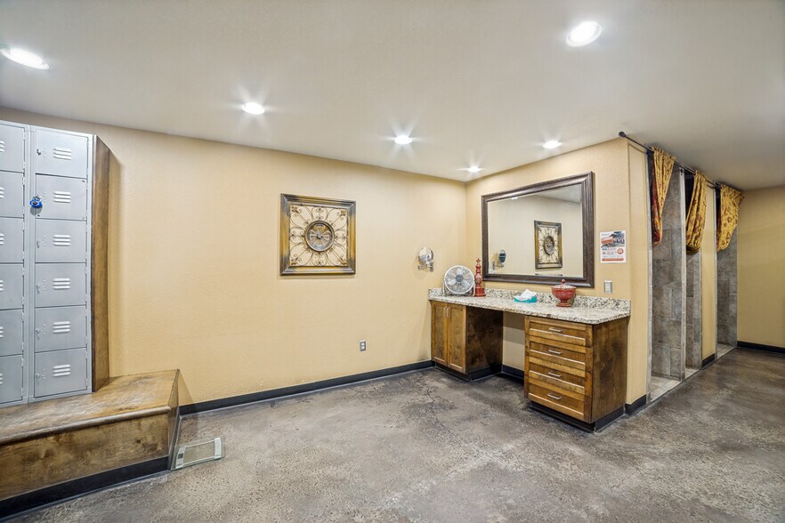 More Photos Of 842 FM 471 N, Castroville Health Club For Sale