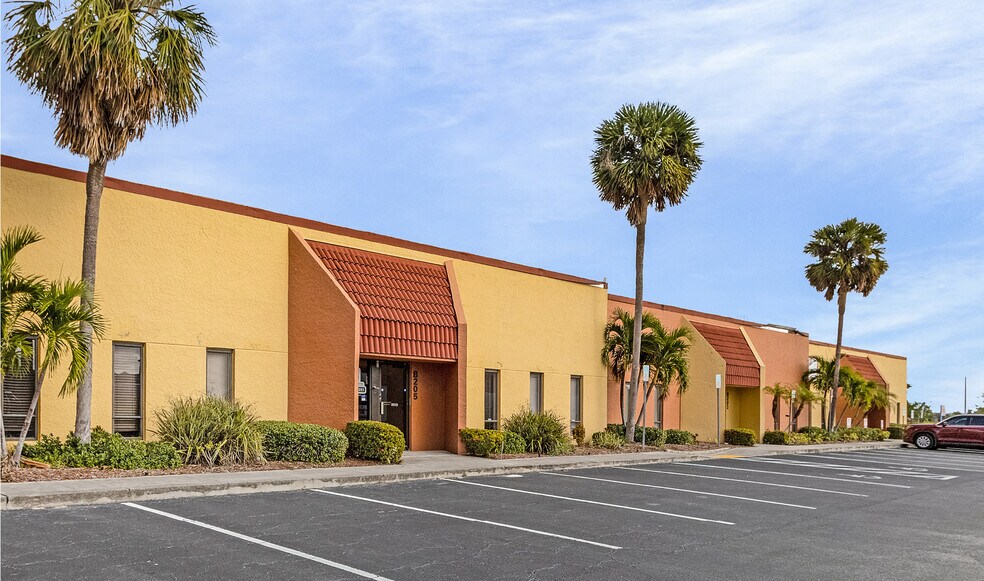 Primary Photo Of 1860 Boy Scout Dr, Fort Myers Office For Lease