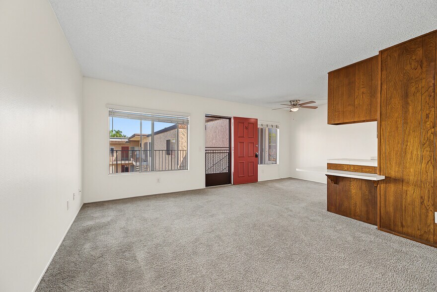 More Photos Of 4649 Voltaire St, San Diego Apartments For Sale