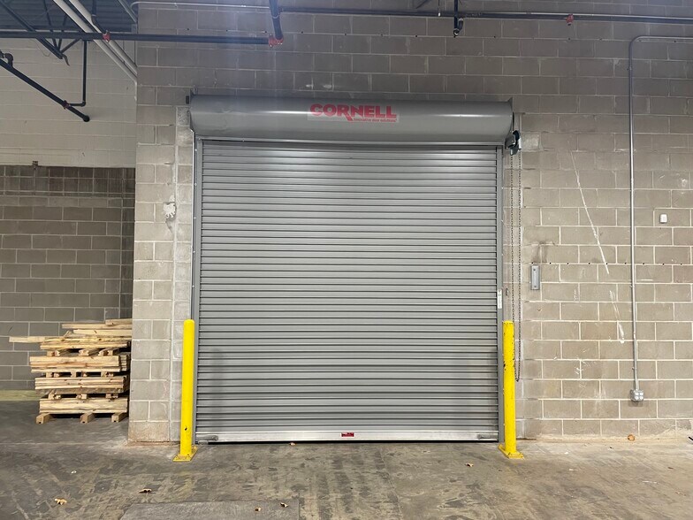 More Photos Of 4069 Commonwealth Ave, Eau Claire General Retail For Lease