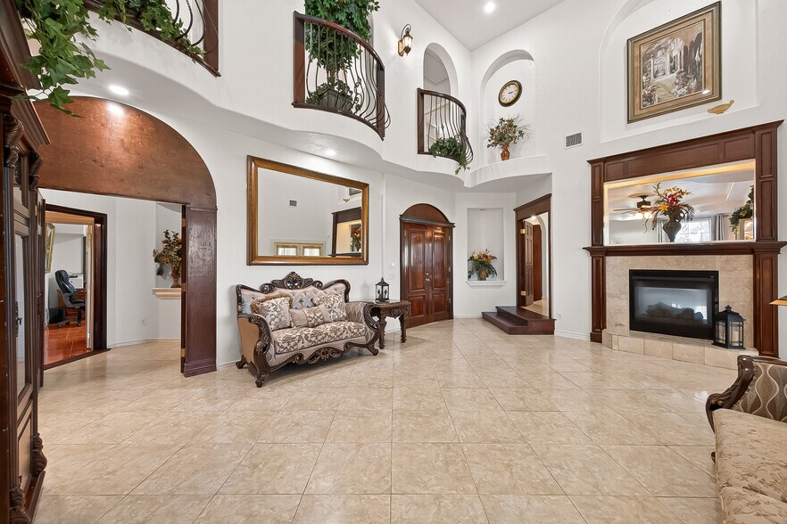 More Photos Of 21832 Rayford Rd, Humble Office For Sale