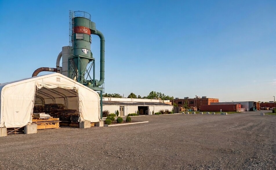 More Photos Of 278 Newkirk Rd, Richmond Hill Warehouse For Lease