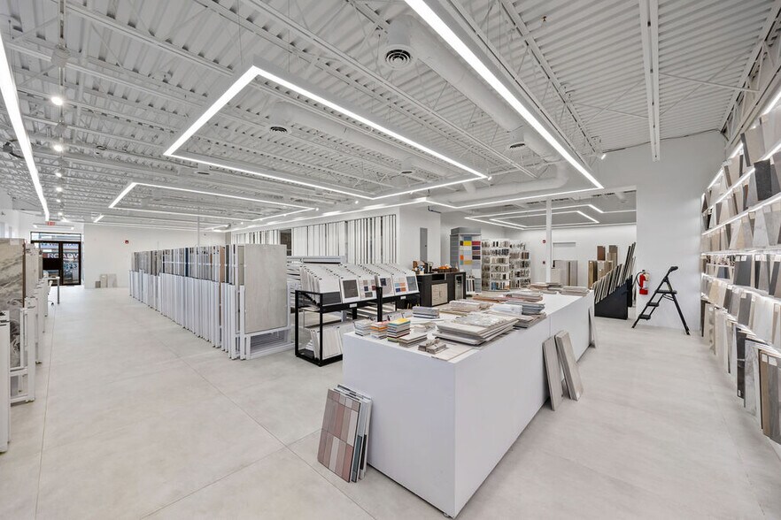 More Photos Of 233 W Route 59, Nanuet Storefront For Lease