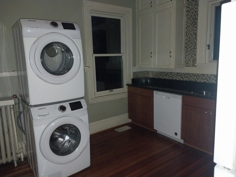 More Photos Of 2319 Avenham Ave SW, Roanoke Apartments For Sale