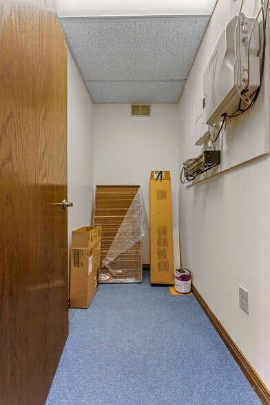 More Photos Of 600 Commerce Dr, Coraopolis Office Residential For Sale