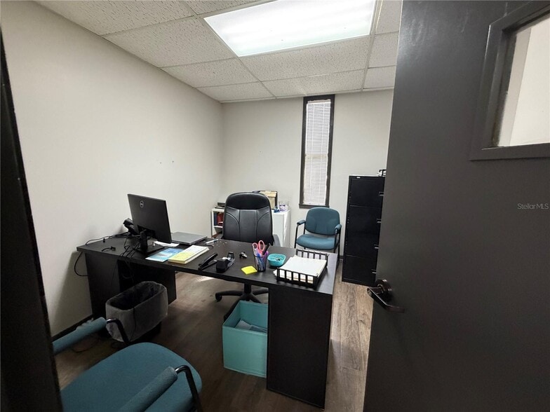 More Photos Of 208 E Lake Ave, Auburndale Religious Facility For Lease