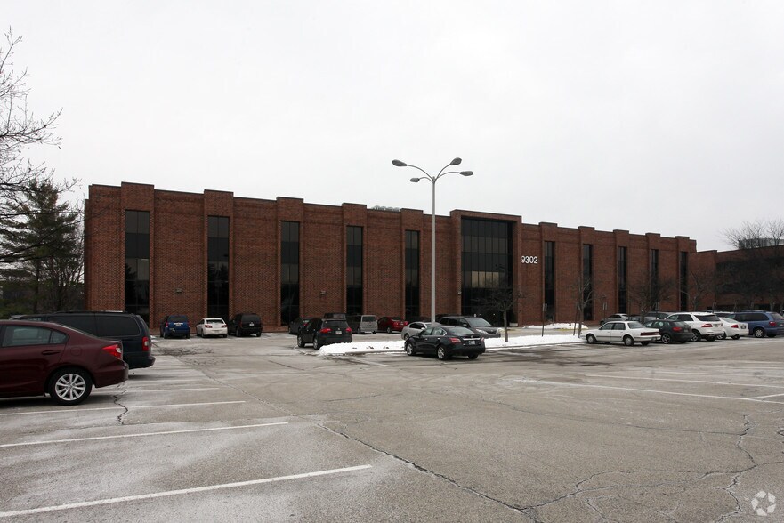 More Photos Of 9302 N Meridian St, Indianapolis Office For Lease